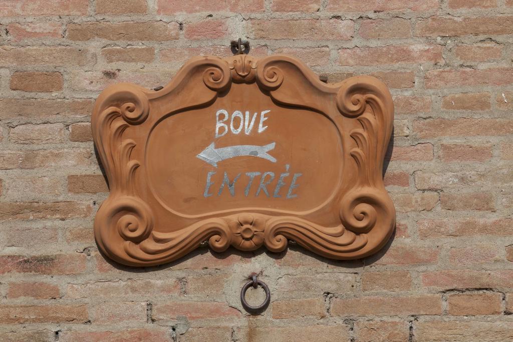 Agriturismo Il Bove เรจโจเอมิเลีย ภายนอก รูปภาพ