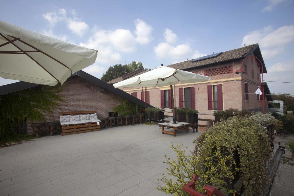 Agriturismo Il Bove เรจโจเอมิเลีย ภายนอก รูปภาพ